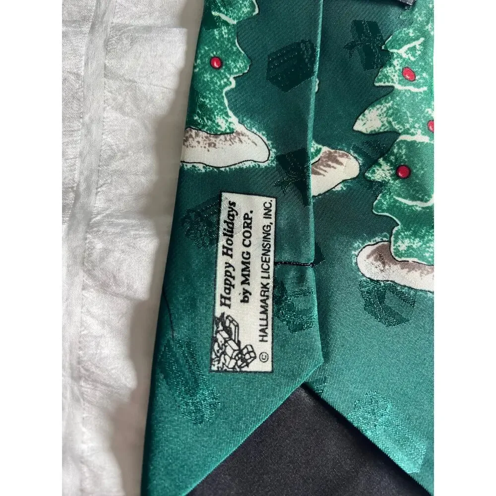 Hallmark Happy Holidays Necktie Golfing Santa